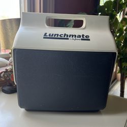 Lunchmate by Igloo Cooler Navy Blue W/ Push Button