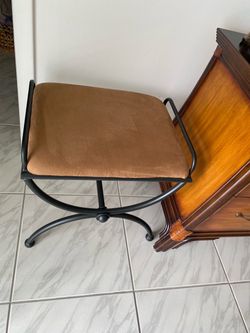 Black Metal Vanity Stool with Brown Cushion