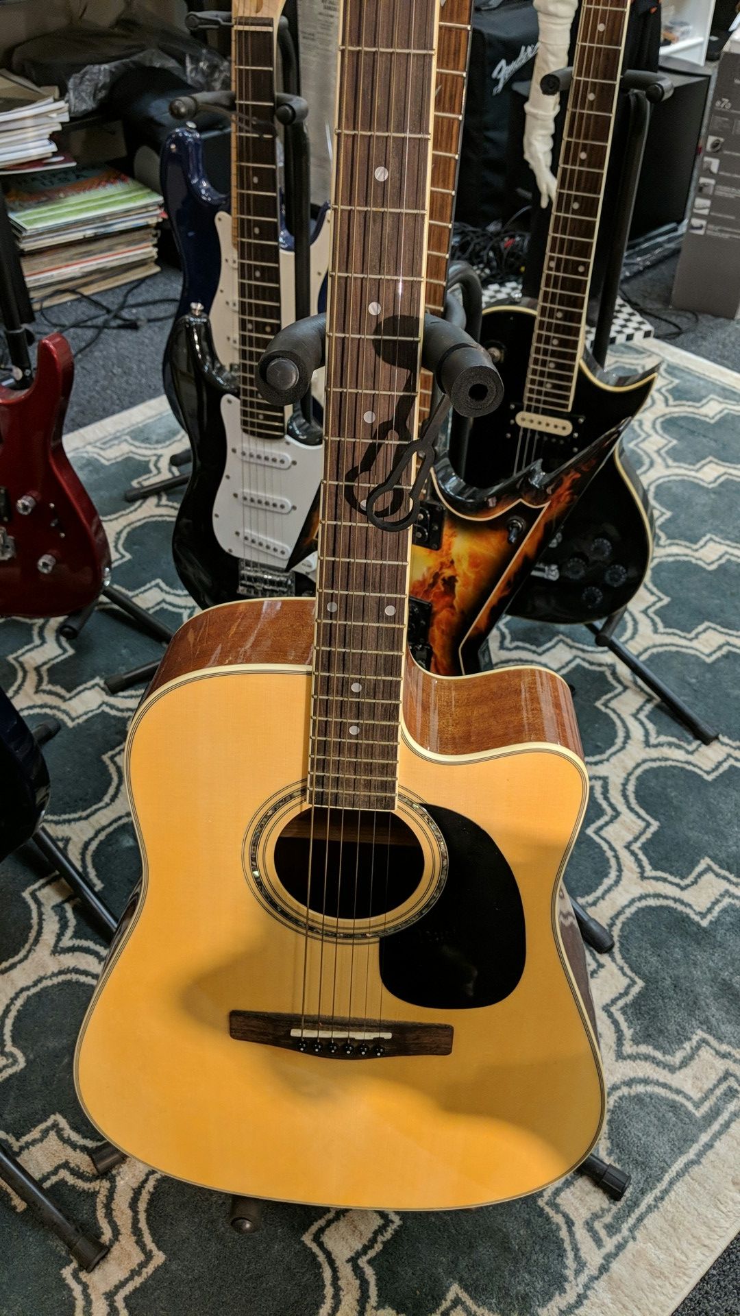MITCHELL ACOUSTIC GUITAR