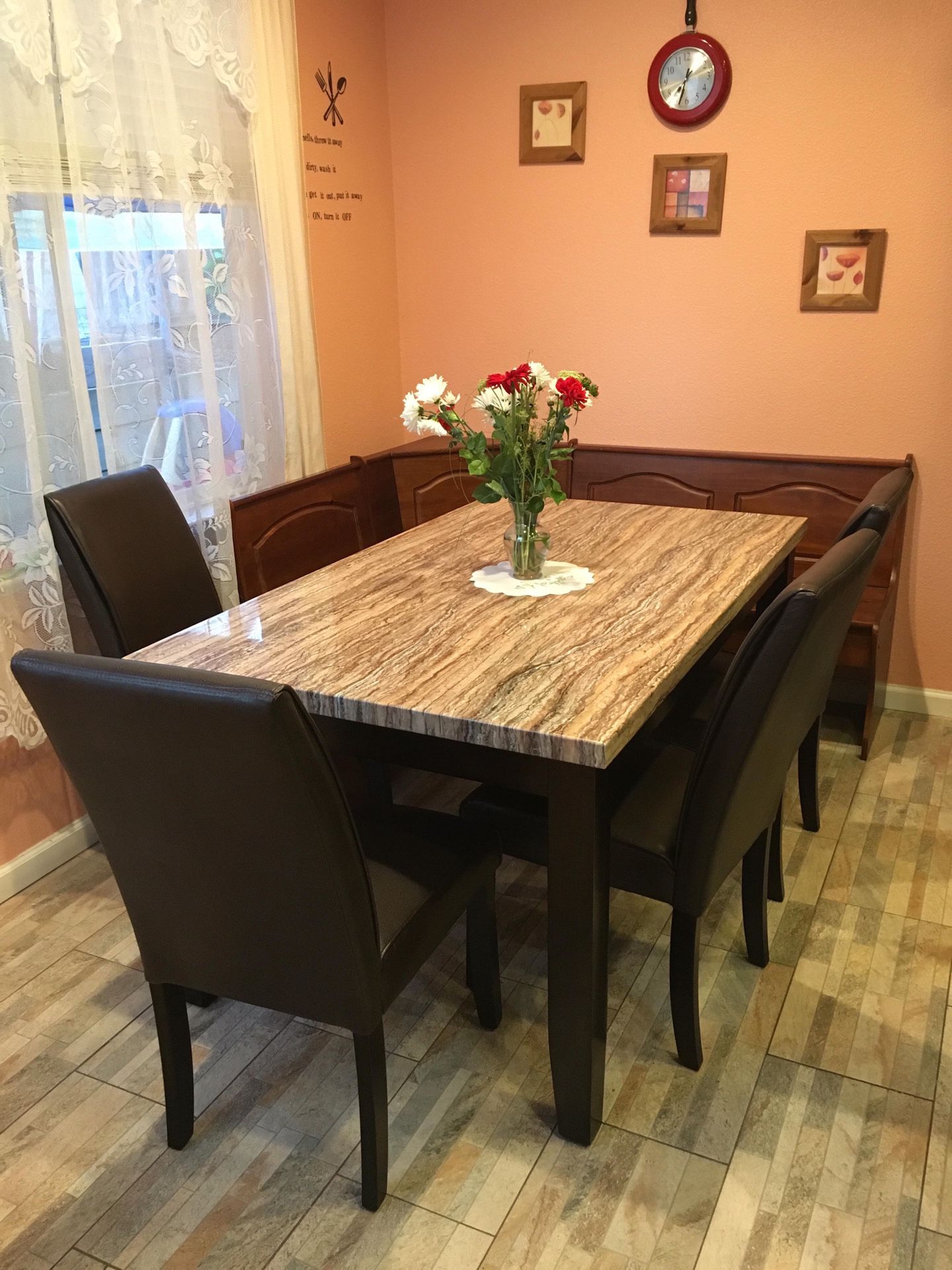 NEW in BOX Dining Table Set with 4 Chairs