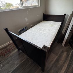 Twin Bed Bed frame With Mattress
