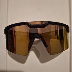 Heatwave Future Tech Gold Sunglasses