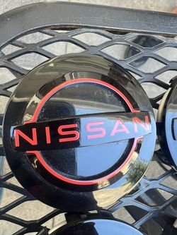 OEM Nissan Center Caps