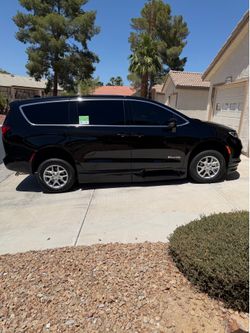 2025 Chrysler Pacifica