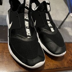 Nike flex runner boys size 31/2