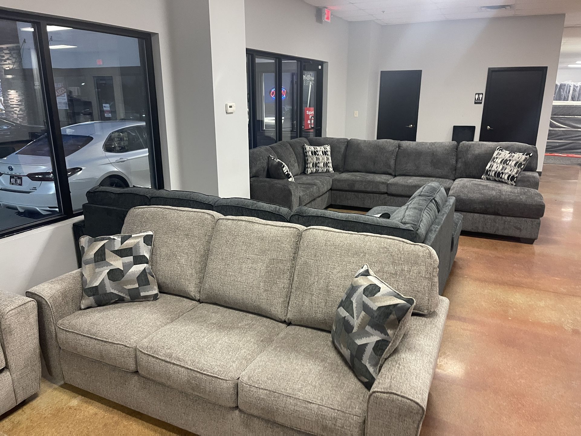 Brand New Sofas, Lovesaets and sectionals!!