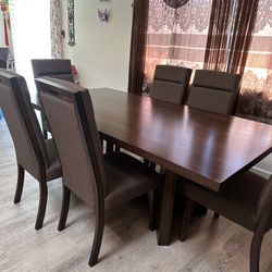 Dinning Table