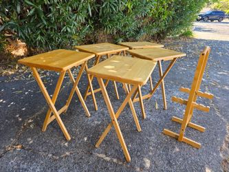 $85obo VINTAGE SOLID WOOD FOLDING TV TRAYS  SET OF 4+ 1 Extra +HOLDER STAND