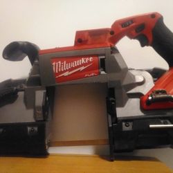 M18 FUEL 18V Lithium-Ion Brushless Cordless Deep Cut Band Saw (Tool-Only)