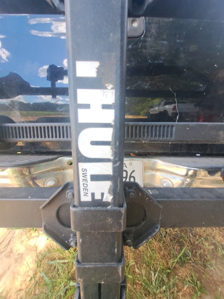 Thule 9044 - 2 Bike Hitch Mount Bike Rack
