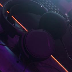 SteelSeries Arctis 3 Console - Stereo Wired Gaming  PS4 Or PS5