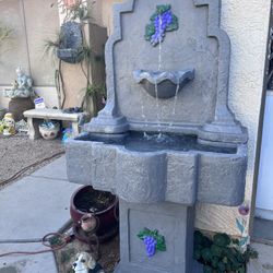 Water Fountain / Fuente 