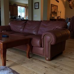 Leather Sofa And Table 