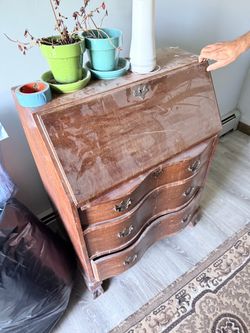Letter desk