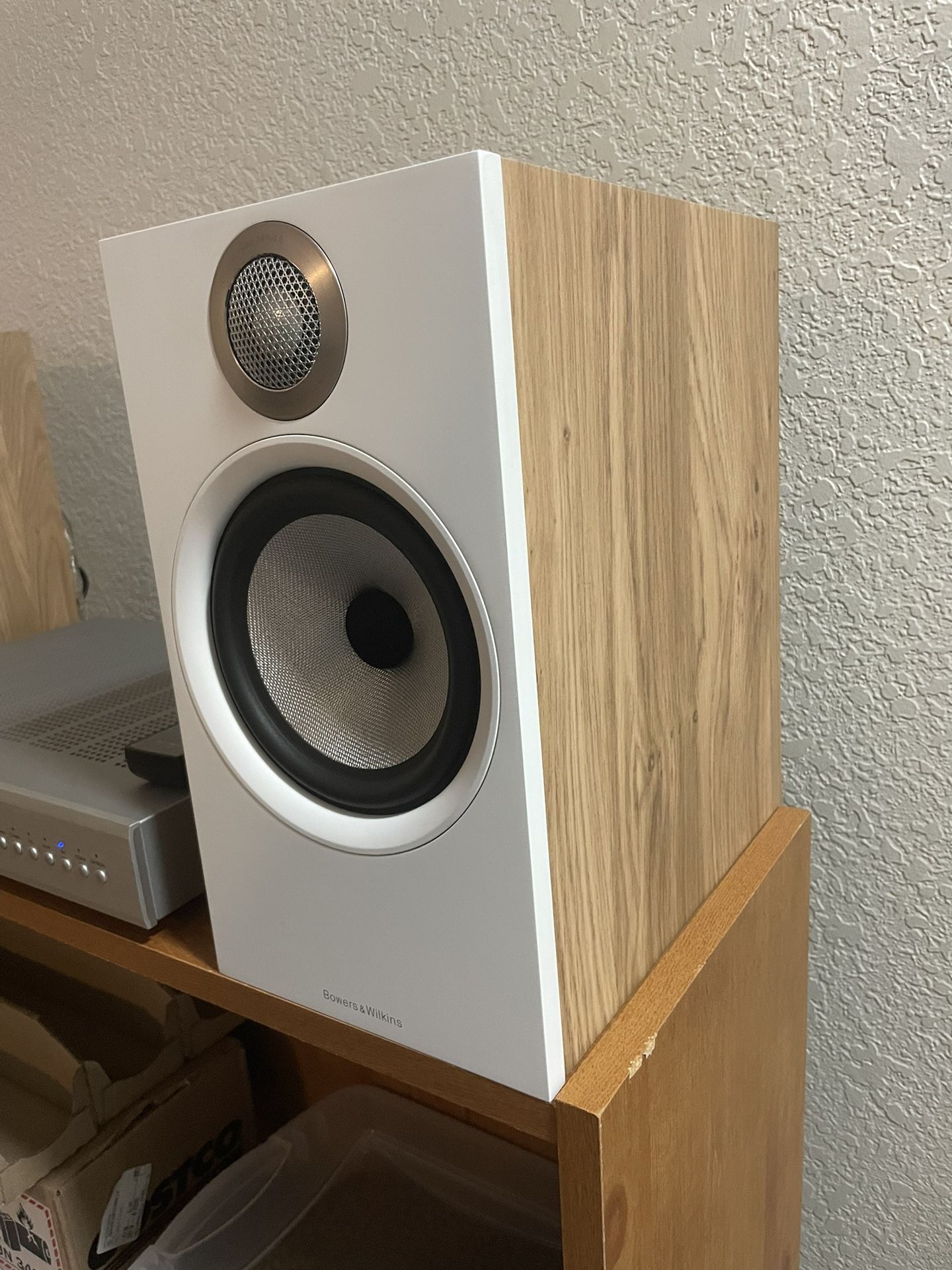 Bowers And Wilkins 606 S2