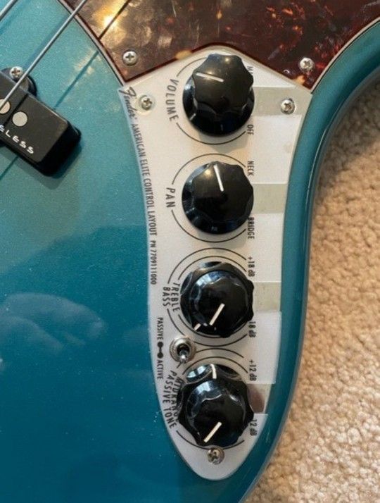 Fender Jazz Base 4 String