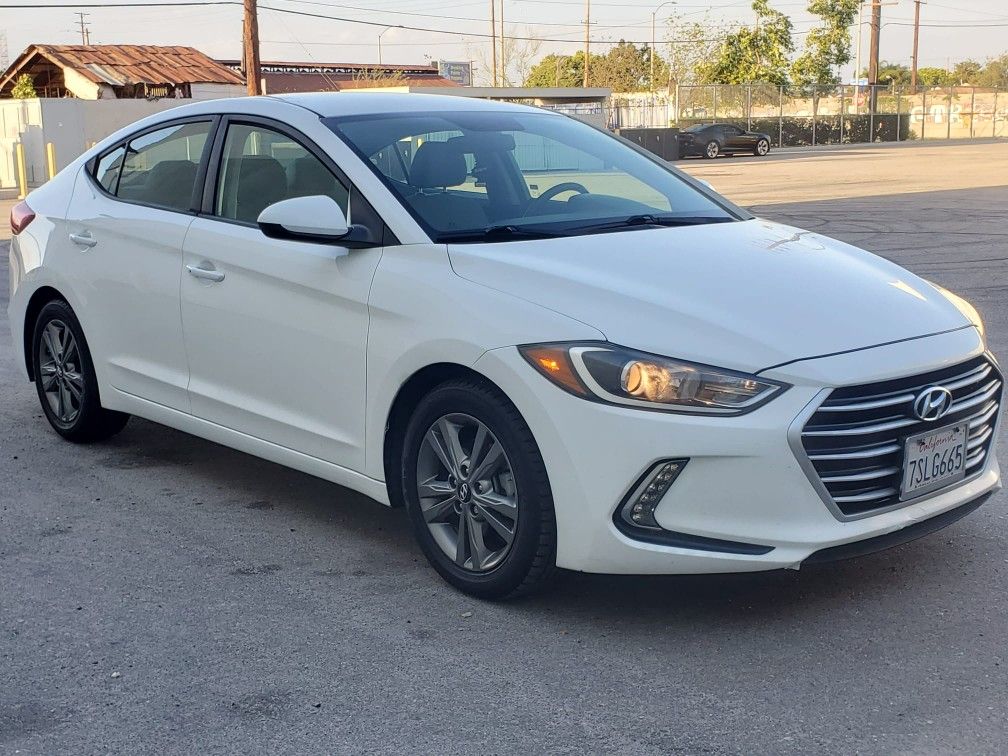 2017 HYUNDAI ELECTRA LIMITED CLEAN TITLE