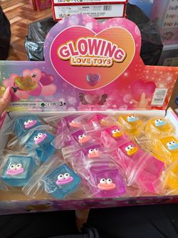 Glowing Love Toys Box Set Squishy