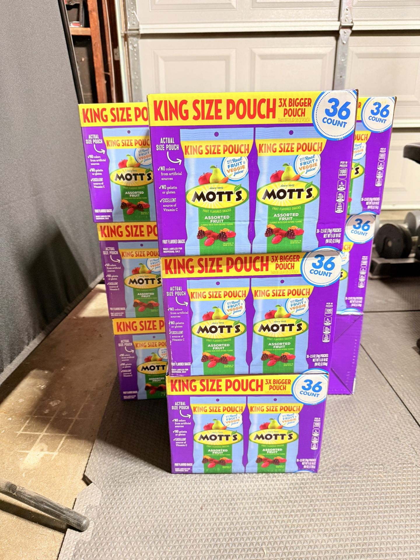 Motts King Size Pouches Assorted Fruit Gummies