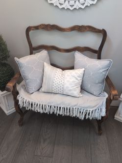 Bench includes all pillows and throw located in Lakebay past Gig Harbor