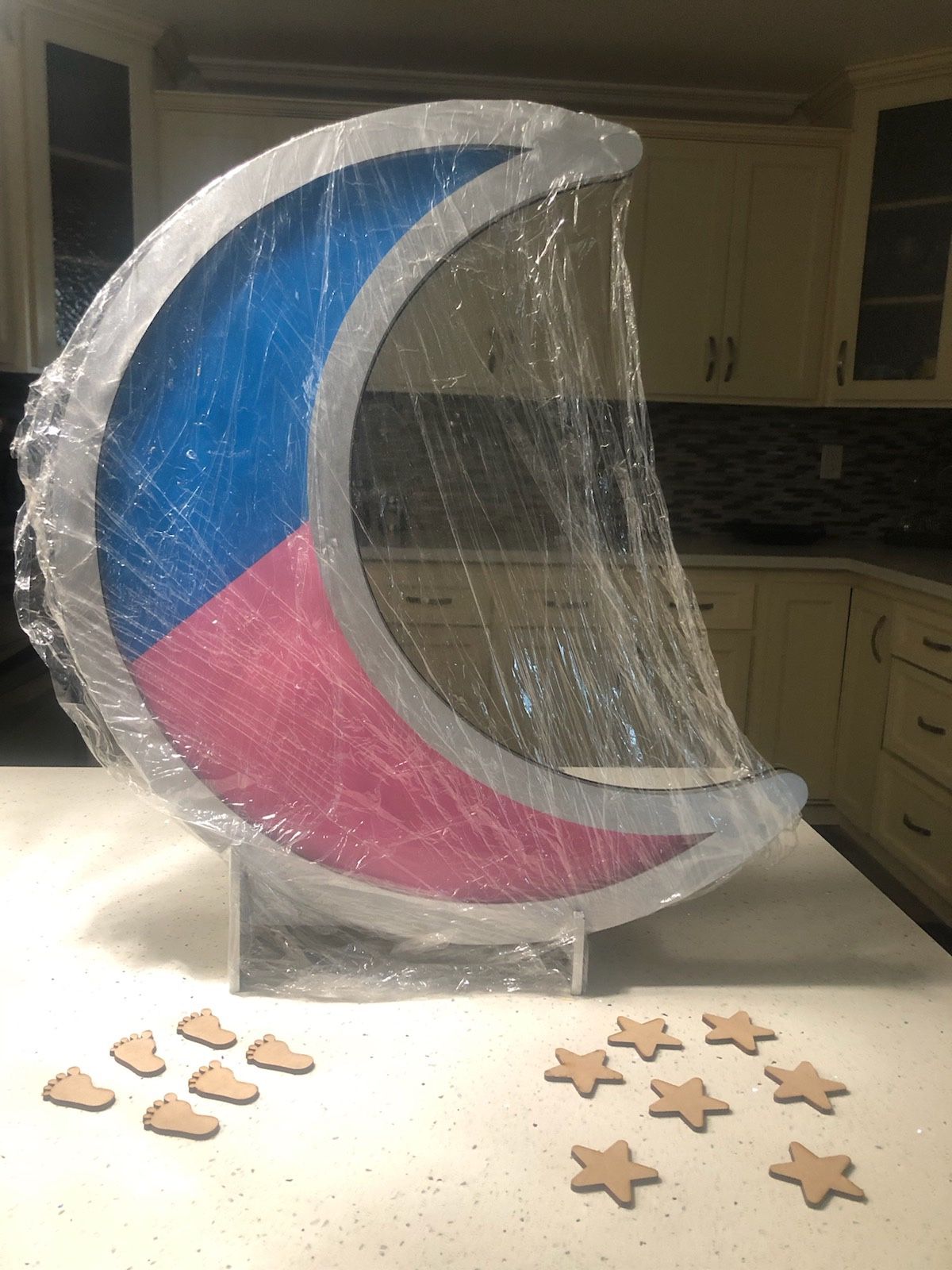 Gender reveal decoration