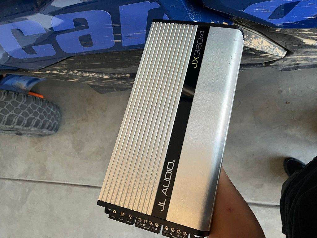jl audio amplifiers and subs 12"