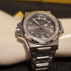 NEW MEN'S LUXURY BIG FACE ORIGINAL AKULA CRYSTAL SWISS QUARTZ INVICTA  SILVER TONE WATCH.