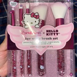 Hello Kitty Luv Wave Brush Collection (Set of 5)