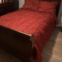 USED FULL SIZE  BED FOR SALE!