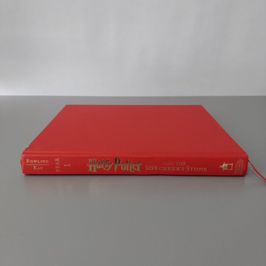 Harry Potter Sorcerer’s Stone Hardcover Book First Illustrated Edition 2015
