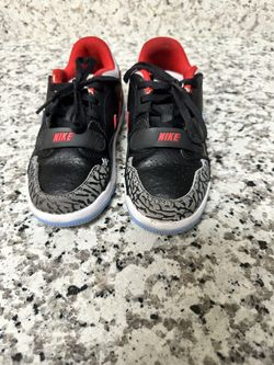 Boys Jordan Legacy Shoes