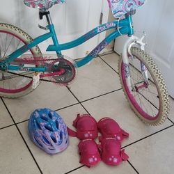 Girls Bike With Helmet and Pads
