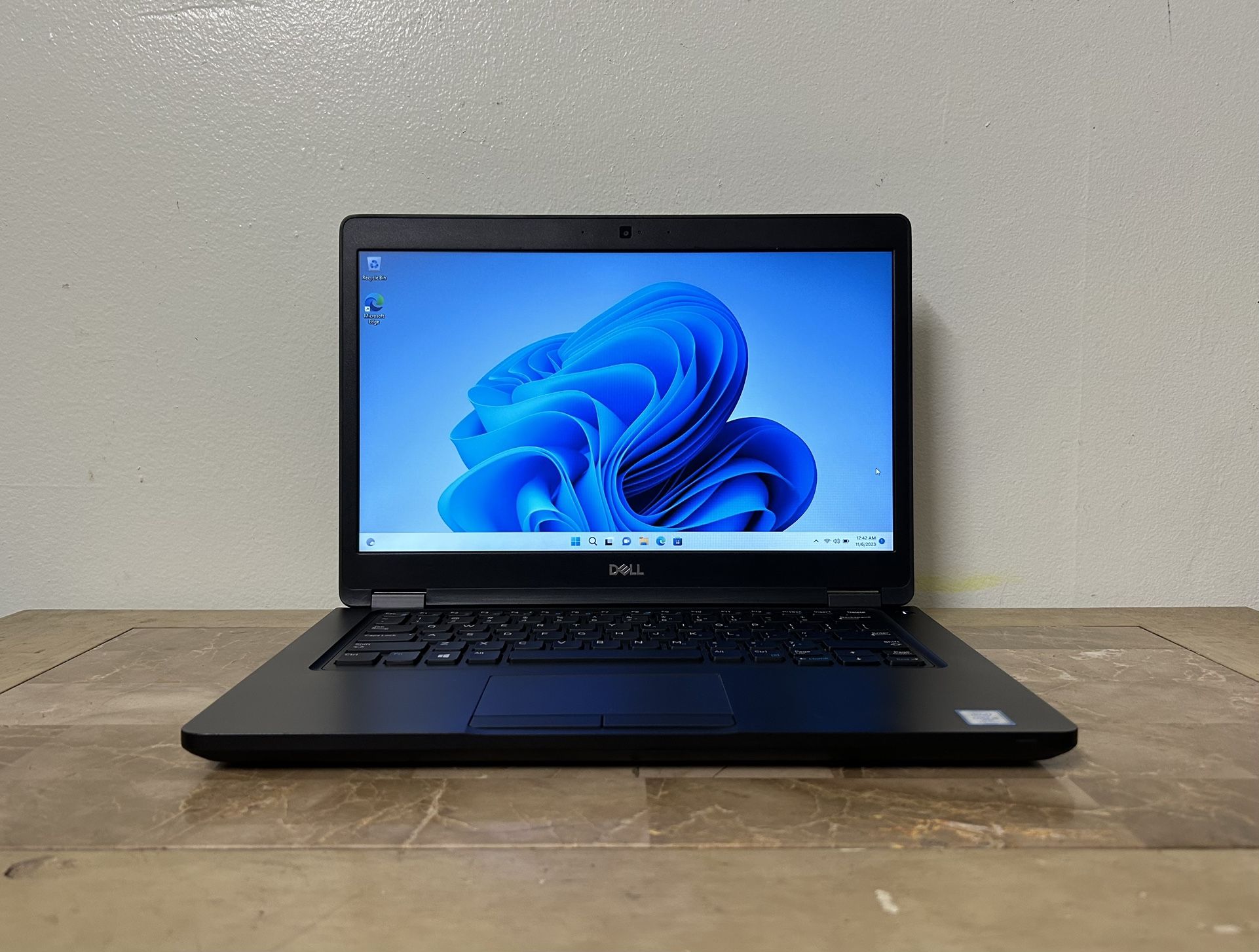 DELL Latitude 5490 Core i5 7th gen. 16GB RAM 500GB SSD Win 11 VGA HDMI dual display laptop computer