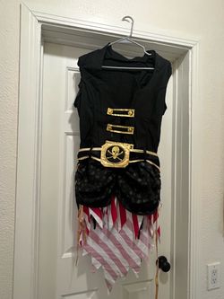 Woman’s pirate costume xl
