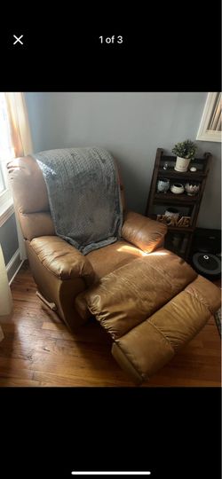 Recliner lazy boy chair