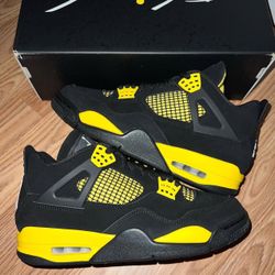 Jordan 4 Yellow Thunders ⚡️
