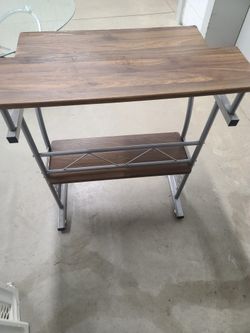 Small Computer Desk