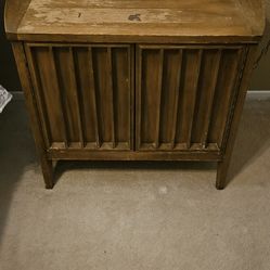 Matching Nightstands (2)