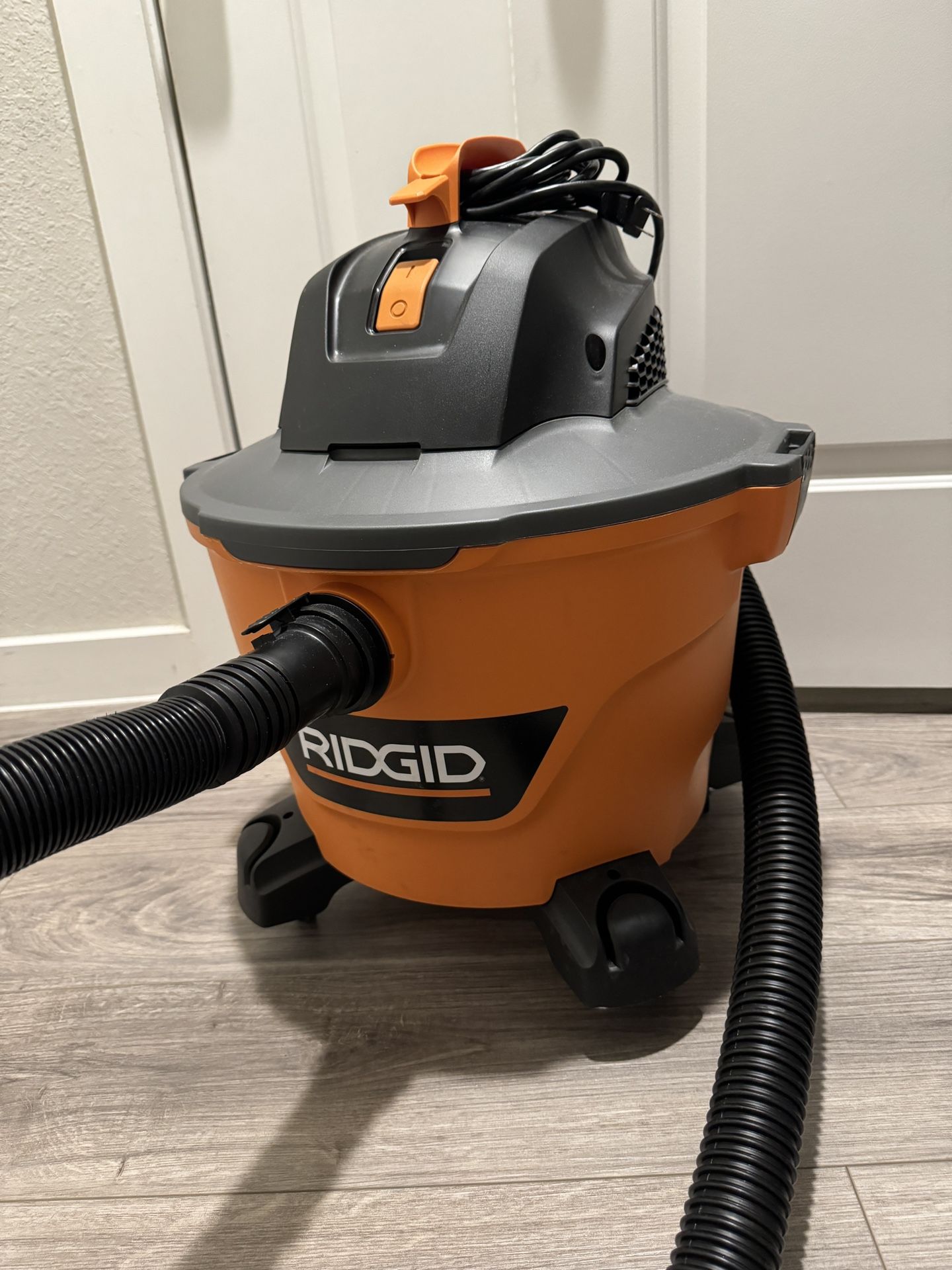 Ridgid Vacuum  