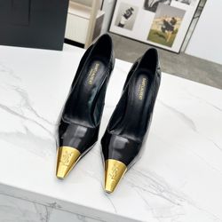 Fashionable high-heeled shoes