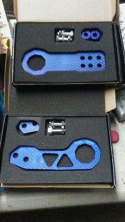 Tow hooks