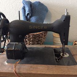 Singer Sewing Machine