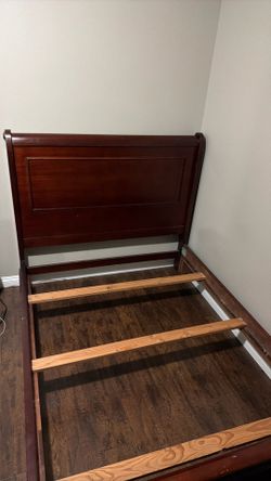 Full Size Bed