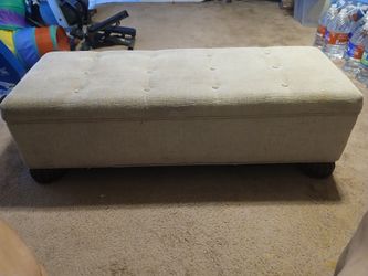 Ottoman bench with storage
