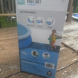 Brand New Still Wrapped In Plastic 12x30 Pool Filter And Liner Included 