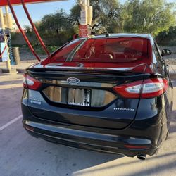 2016 Ford Fusion Plug-in Hybrid · Titanium