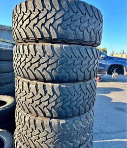 35x12.50r18 Toyo tires en excelentes condiciones de vida las 4