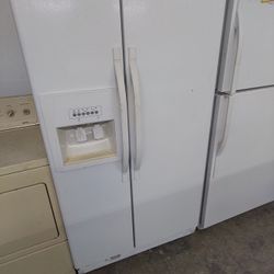 Ice&Water Refrigerator Kenmore