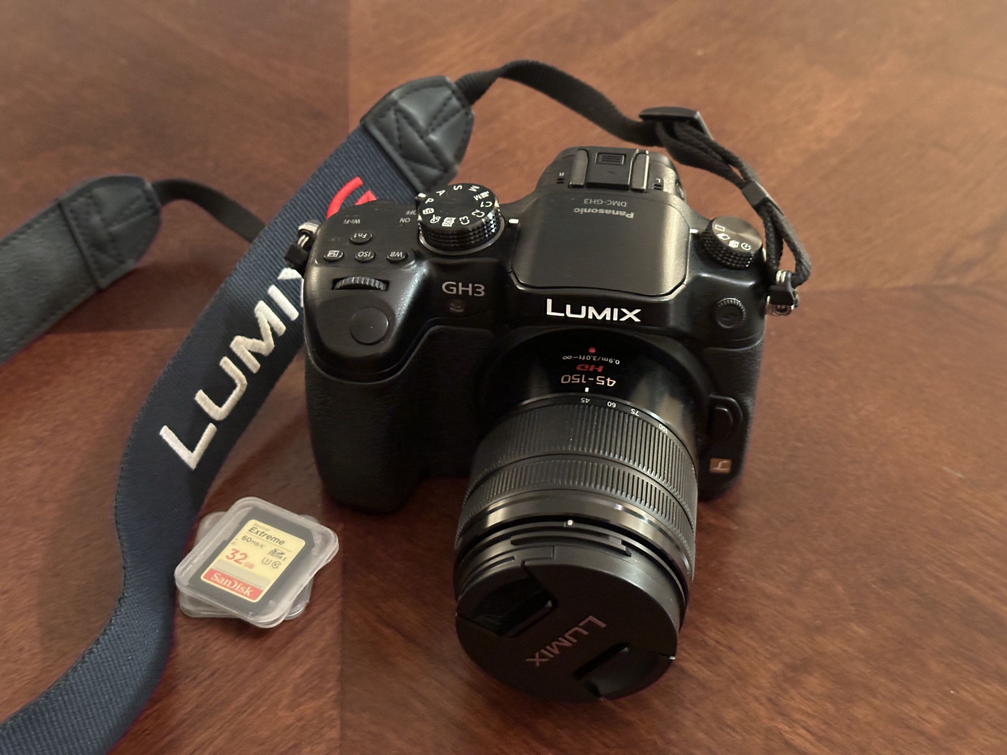 Panasonic Lumix GH3 with LENS and CASE - excellent condition