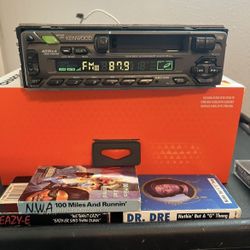 Old School Kenwood Stereo  w/ detachable face